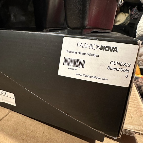 NIB Fashion Nova Platform Wedge - Picture 6 of 6